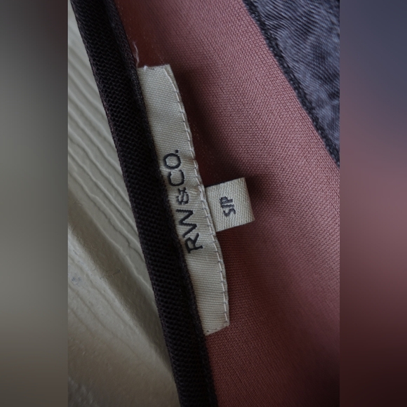 RW&CO. Y2k Sexy Lace Deep Plum V-Neck Midi Dress - Picture 2 of 13